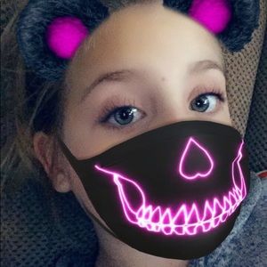 Meet your Posher, Carly